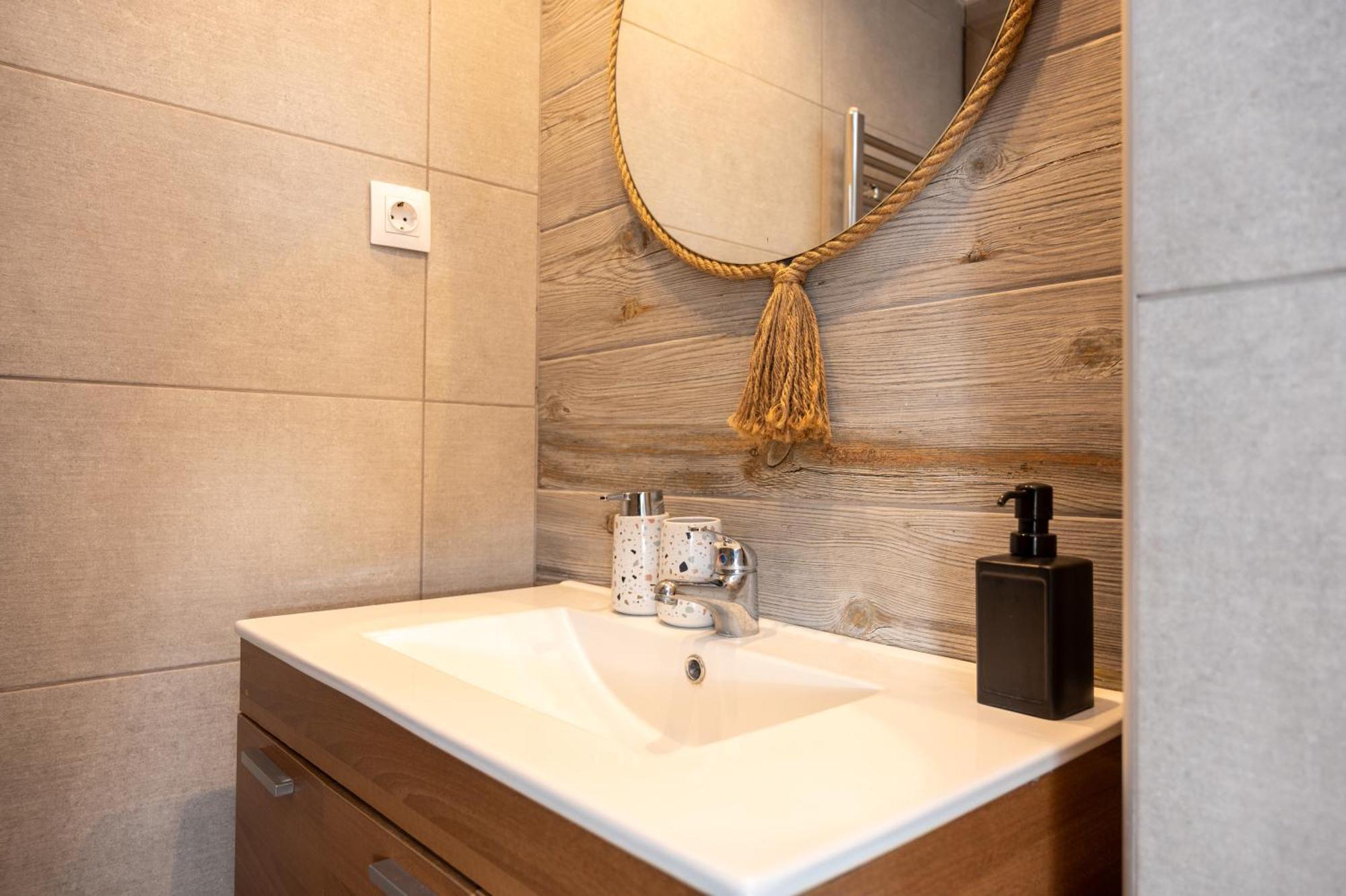 Niso Thessaloniki Hospitality Apartments Экстерьер фото